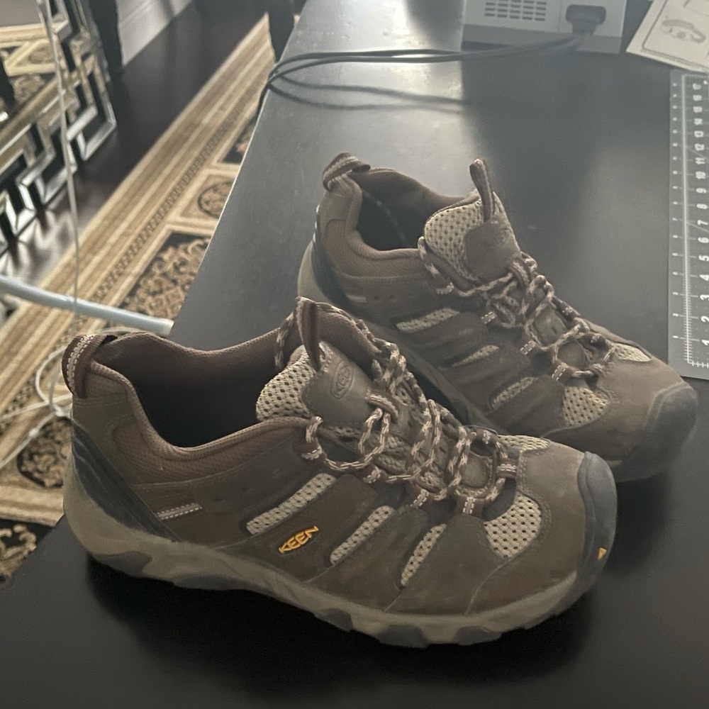 Keen hiking shoes